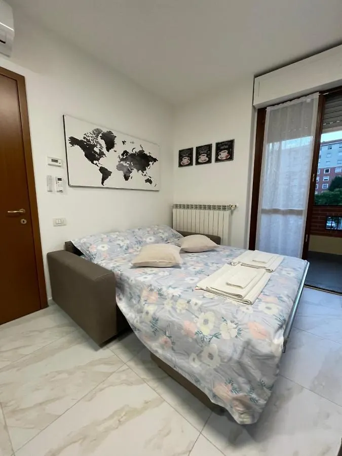 Casa Iris Apartment Rozzano Italy