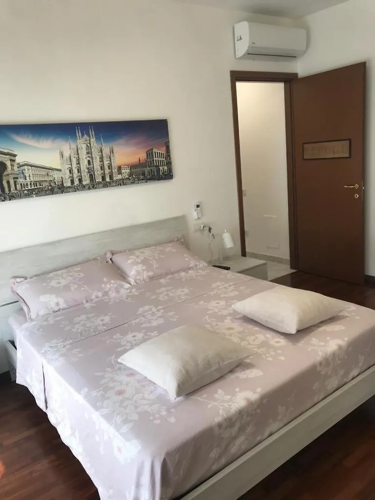 Casa Iris Apartment Rozzano 0*,  Italy